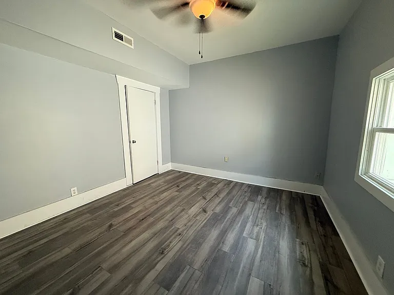 2809 Columbia Ave — Photo 20