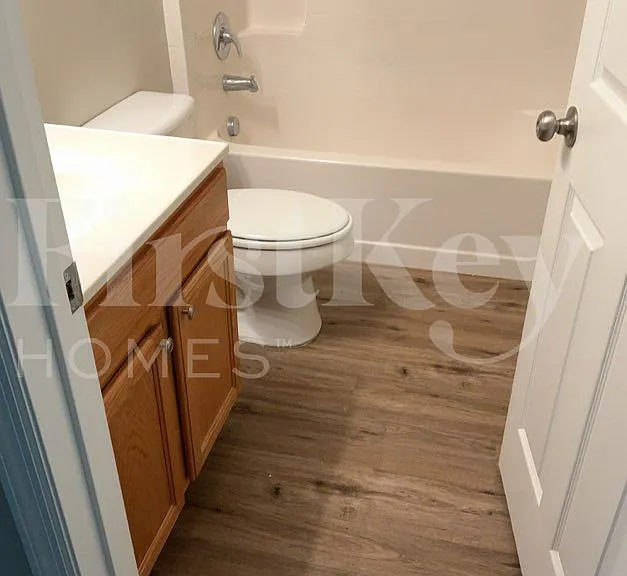2458 Arslan St — Photo 12
