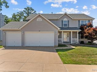 28 Hickory Ct, Arnold, MO 63010