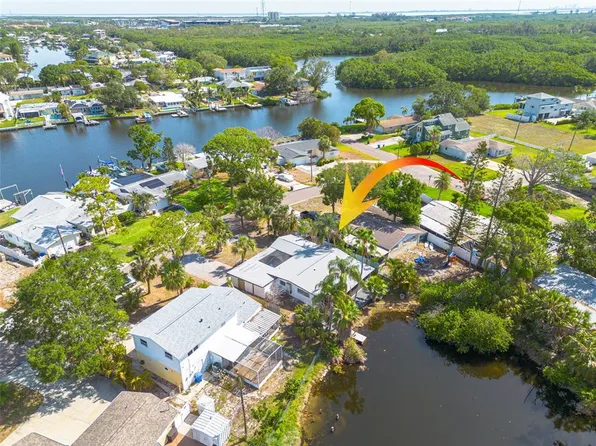328 Tallahassee Dr NE, Saint Petersburg, FL 33702
