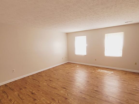 4th image of 1055 Piedmont St
