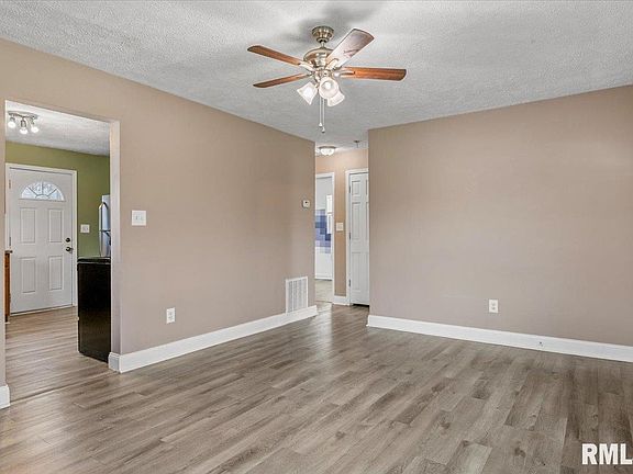 5th image of 1050 N 19th St