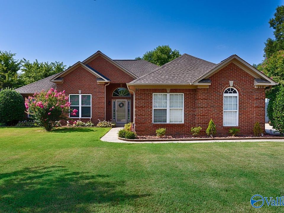 1st image of 298 Mossy Oak Dr