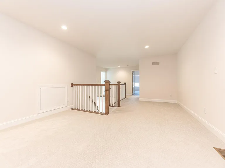 3341 Roseford Blvd — Photo 26