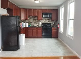 587 Hawthorne Ave APT 2, Newark, NJ 07112