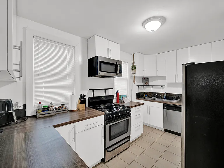 1721 N Kimball Ave #2R — Photo 14