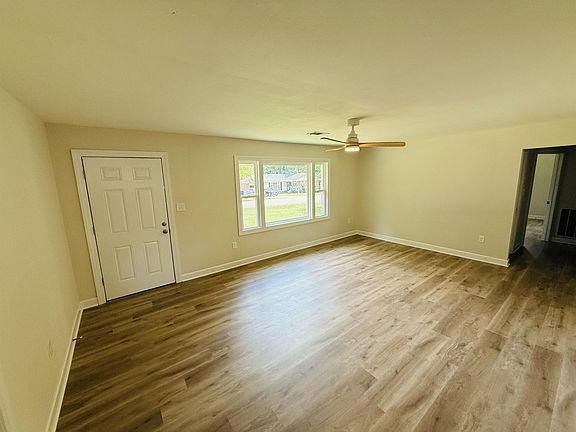 4th image of 280 Meadow Lane Dr