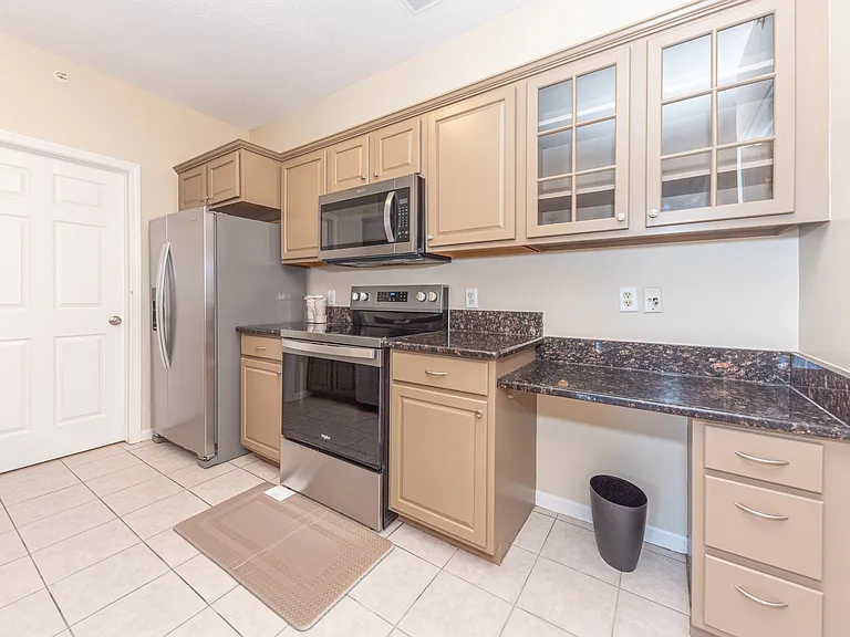 301 Scio Village Ct #262 — Photo 7
