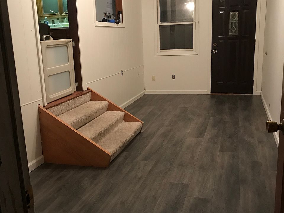 1st image of 2620 Ross St