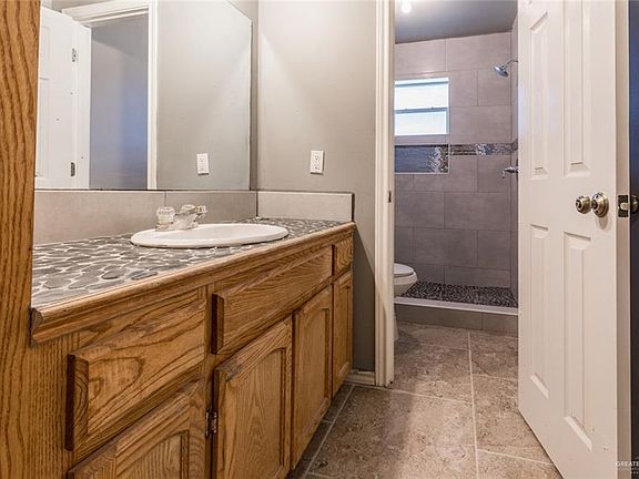 3rd image of 200 W Live Oak Dr
