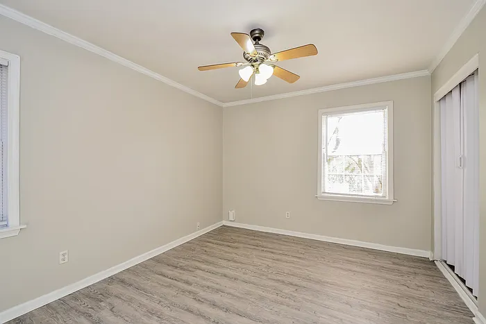 1033 Dawson Dr — Photo 8