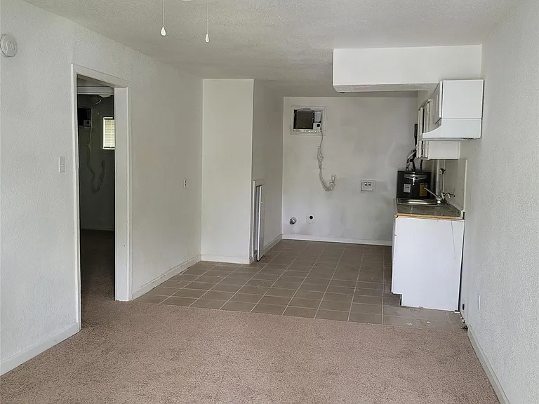 3823 Lydia St #2 — Photo 5