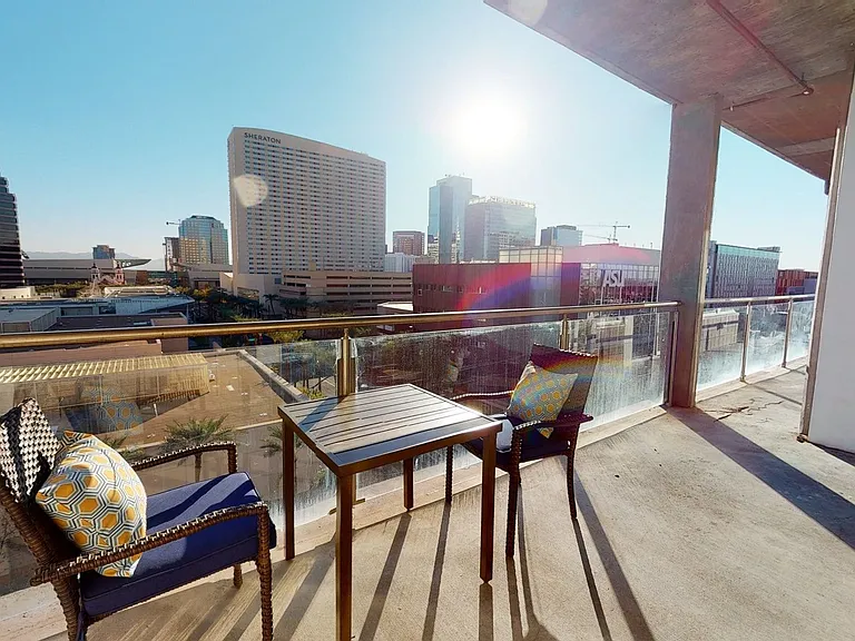 Skyline Lofts — Photo 33