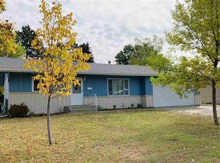 1706 7th St NW, Minot, ND 58703