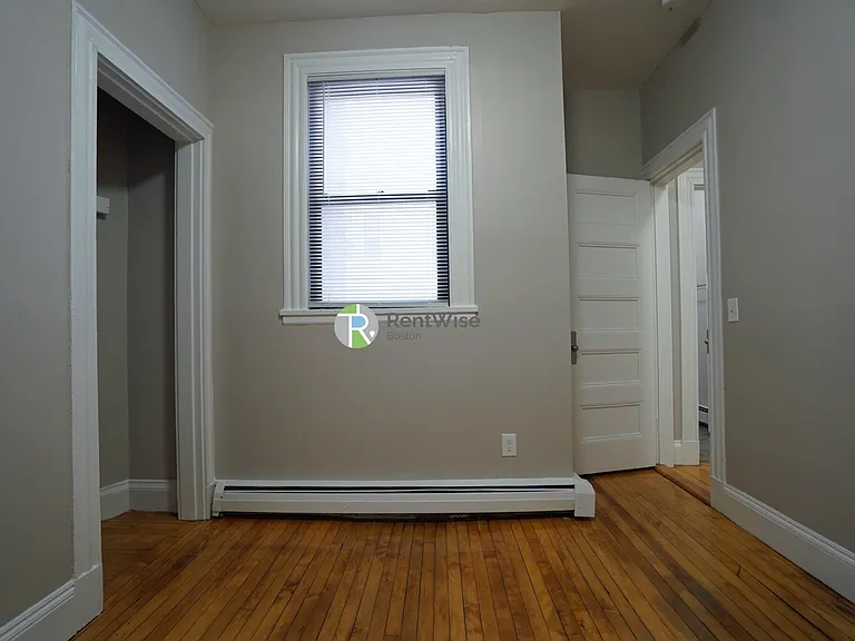 76 Gardner St #C1 — Photo 13