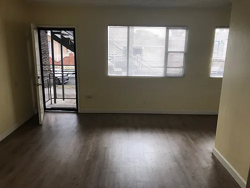 1497 N Elm Ave #4A Photo 1
