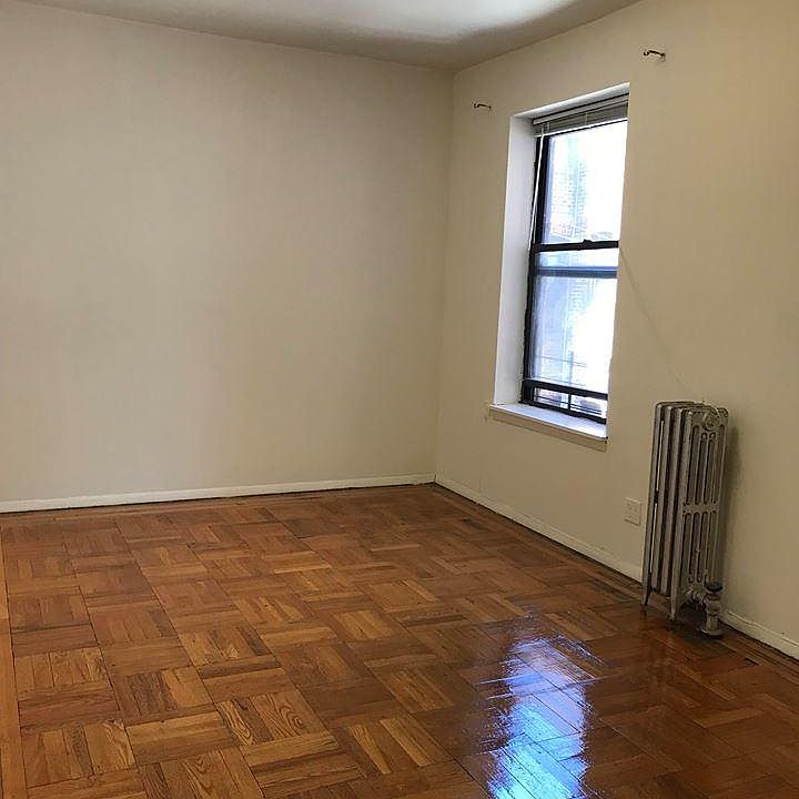 1st image of 2006 Benson Ave #D87