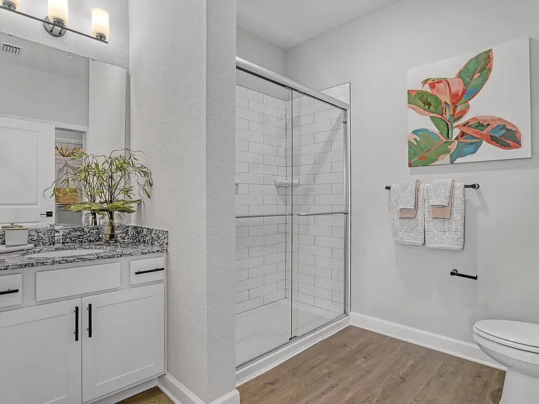 Palm Breeze Apartments — Photo 6