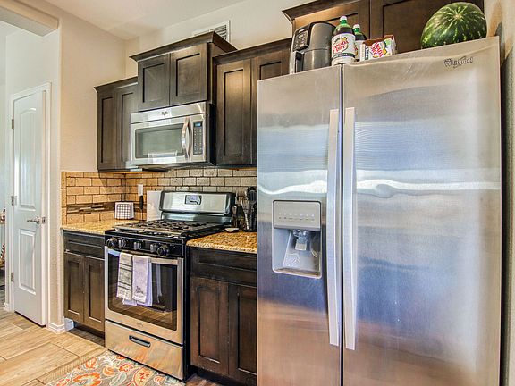 4th image of 366 Montoya Vista Ct