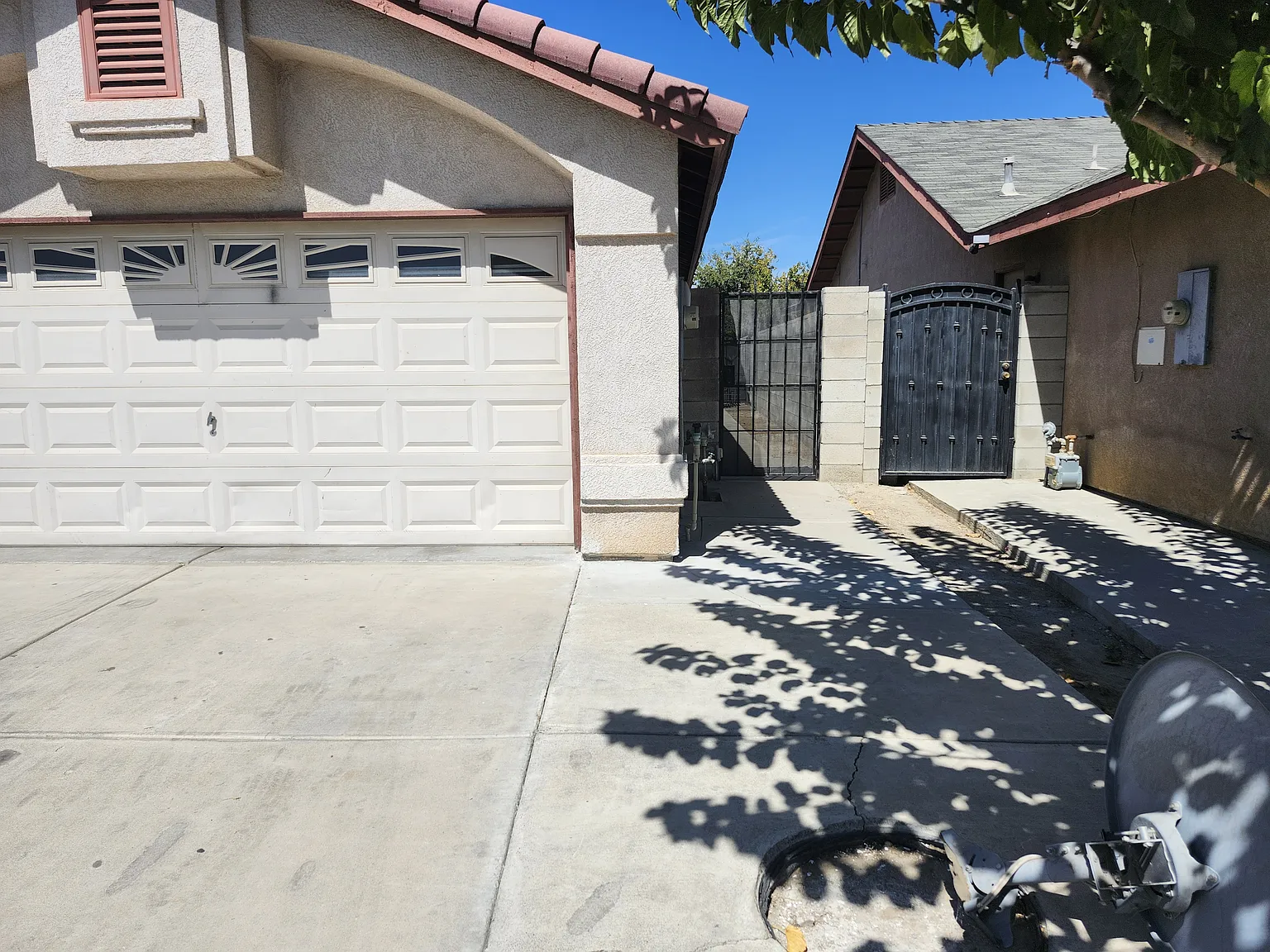 2129 Campus Dr — Photo 4