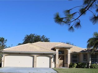 171 24th Ave NE, Naples, FL 34120