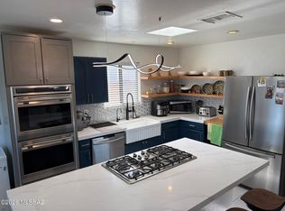 495 S Edgeside Ave, Tucson, AZ 85748