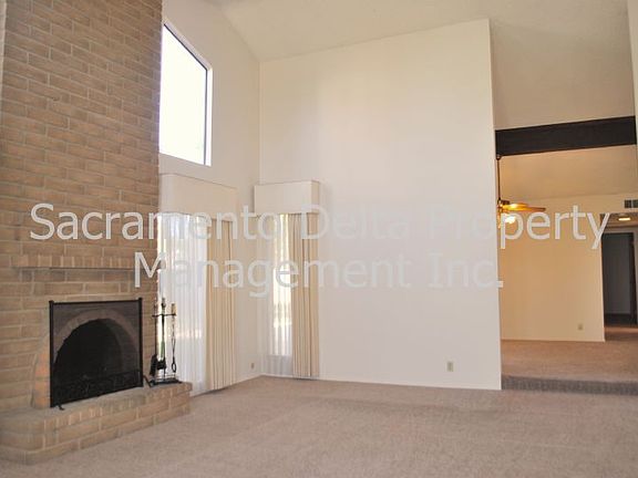 4th image of 1240 Crisp Ct