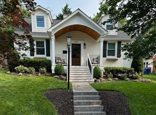 6818 Jackson Ave, Falls Church, VA 22042