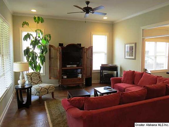 3rd image of 1552 James Hill Way