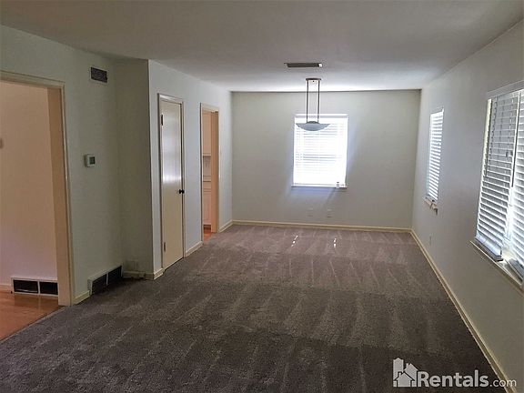 5th image of 3720 La Joya Dr