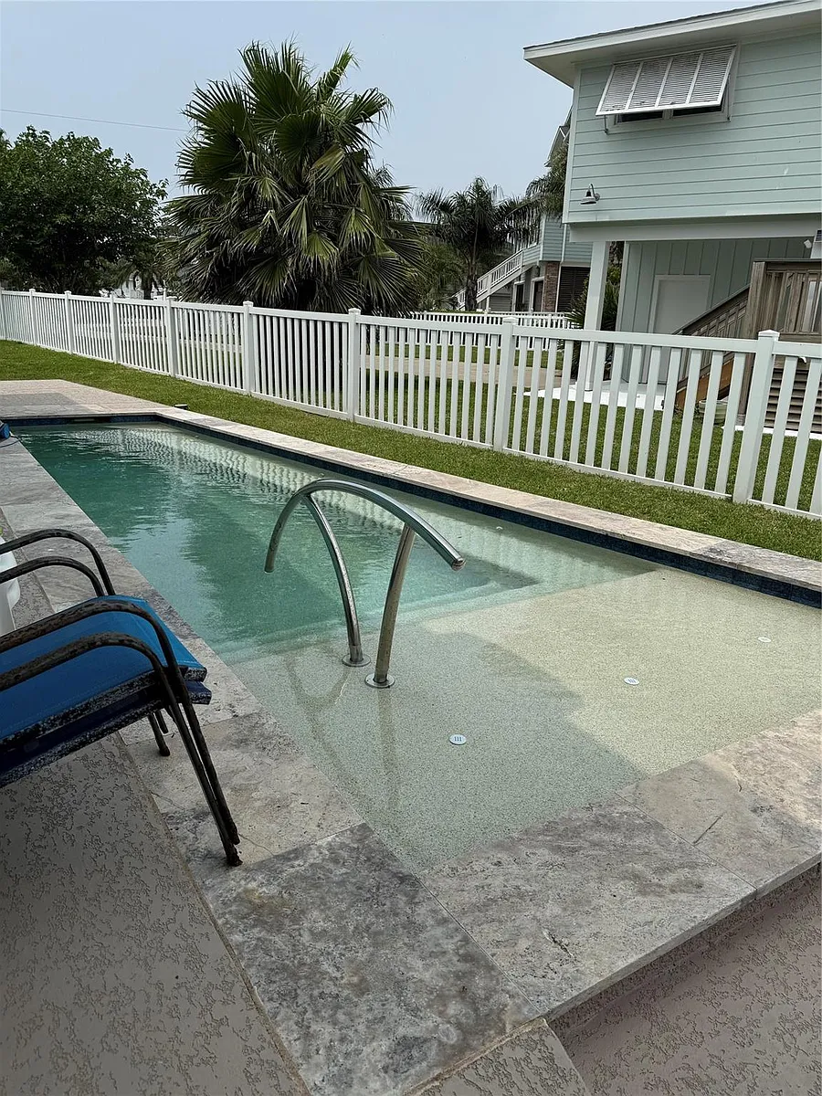 Building Photo - 1222 Oahu Dr