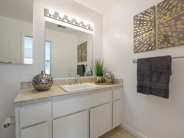 1150 Pine St #D — Photo 14