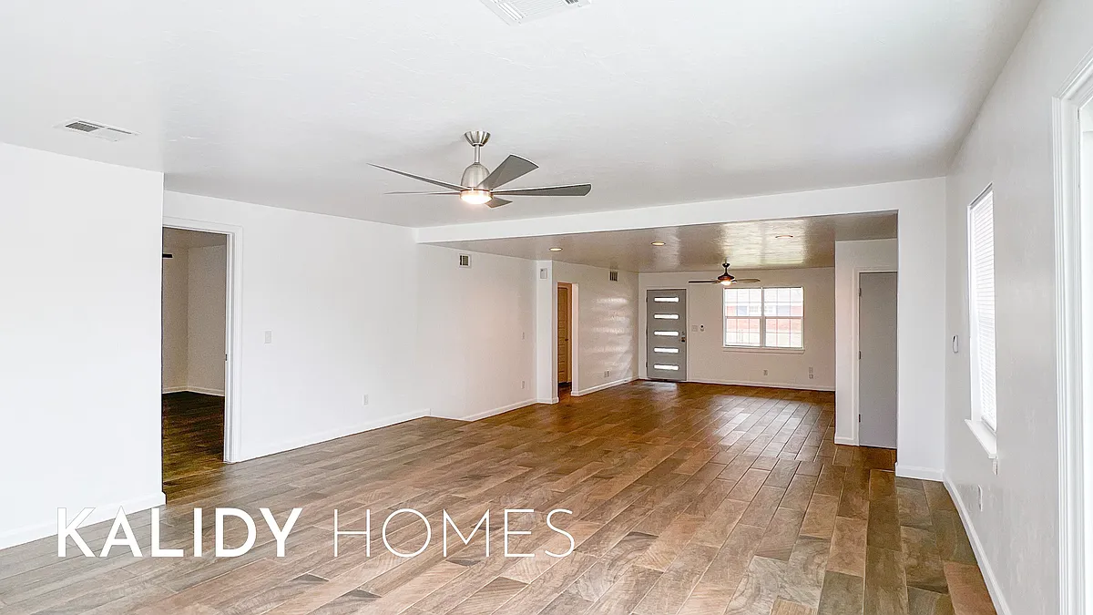Building Photo - 2629 SW 56th St