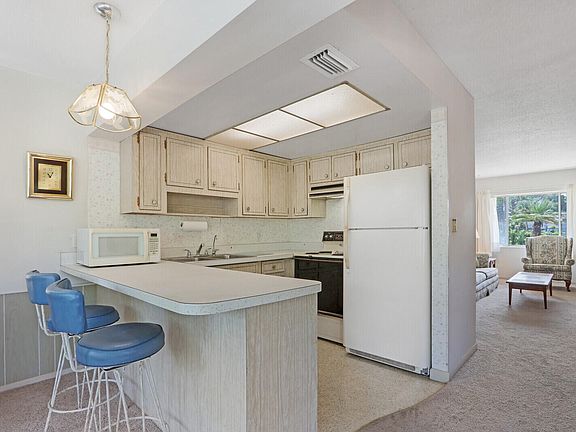 5th image of 545 Palmetto Drive