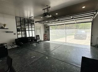 2117 Lakewood Dr, Kalamazoo, MI 49048