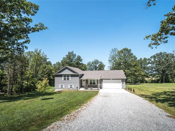 4715 Tillman Trl, Farmington, MO 63640