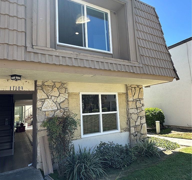 1st image of 11103 La Naranja Ct