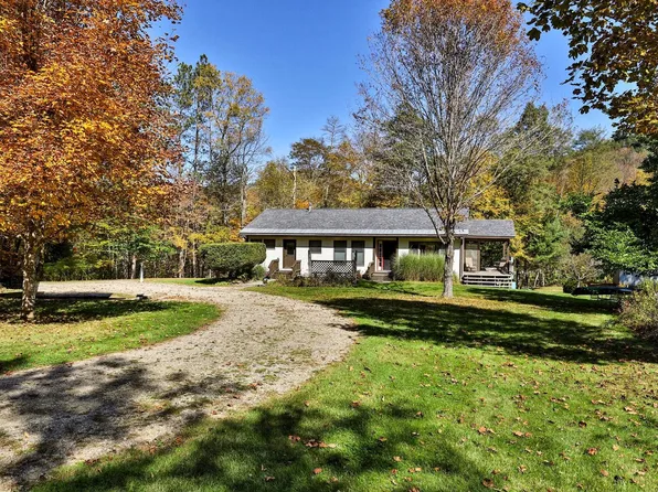 185 Beans Bridge Road, Rochester, VT 05767