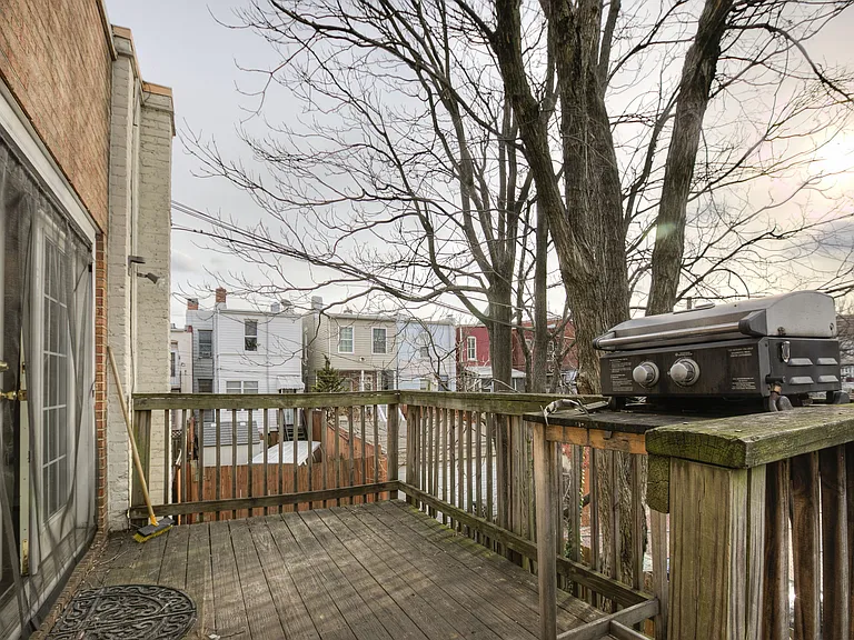 614 Elliott St NE #2C — Photo 9