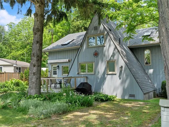 12 Maple Blvd, Norfolk County, ON N3Y 4K2