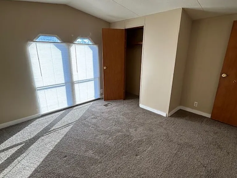 31 Kesler Dr — Photo 11