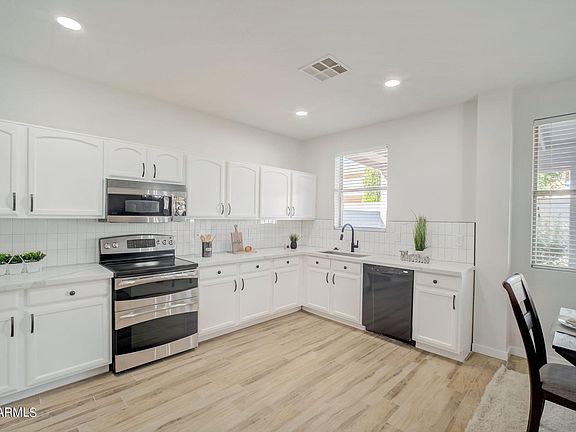4th image of 11750 W VIA MONTOYA Drive