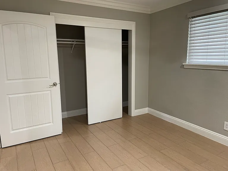 3407 Redlands Dr — Photo 8