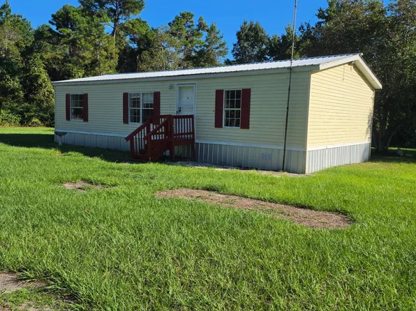 136 E MOCCASIN CREEK Lane, Palatka, FL 32177