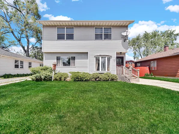 2643 Glenwood St, Highland, IN 46322