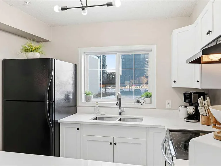 630 8th Ave SE #217 — Photo 4