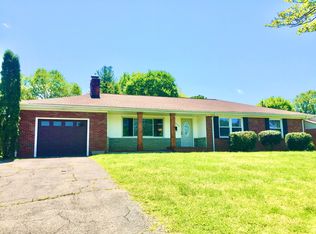 802 Hillmoor Dr, Johnson City, TN 37601