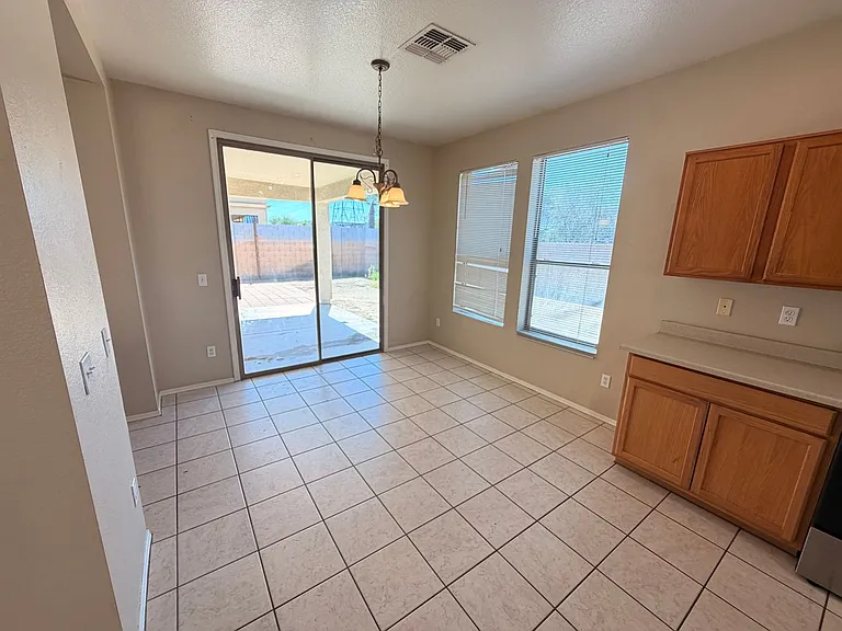 9817 W Las Palmaritas Dr — Photo 11