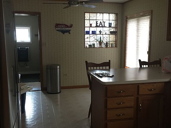 5th image of 6436 N Nashville Ave #1
