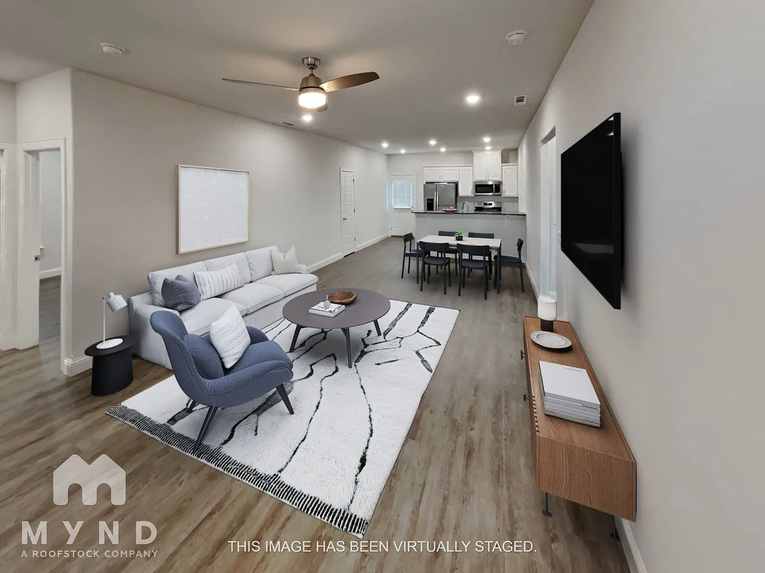 3 bed, 2.0 bath, 1565 sqft, $1,619 — Photo 2
